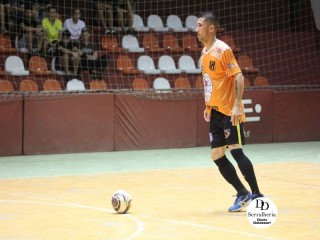 
<a style='margin-left: 5px;' class='btn btn-xs btn-social btn-facebook' href='https://www.facebook.com/sharer/sharer.php?u=https://www.boladovale.com.br/imgs/800-800-90/conteudo/fotos/1788/img2352.jpg' rel='popup' data-width='500' data-height='400'><i class='fa fa-facebook'></i>Compartilhar <span class='hidden-xs'>no Facebook</span>
</a> 
<a class='btn btn-default btn-xs' target='_blank' href='imgs/800-800-90/conteudo/fotos/1788/img2352.jpg'>
<span class='glyphicon glyphicon-cloud-download'></span> Salvar
</a> 
<span></span>
