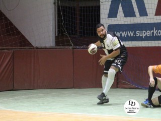 
<a style='margin-left: 5px;' class='btn btn-xs btn-social btn-facebook' href='https://www.facebook.com/sharer/sharer.php?u=https://www.boladovale.com.br/imgs/800-800-90/conteudo/fotos/1788/img2374.jpg' rel='popup' data-width='500' data-height='400'><i class='fa fa-facebook'></i>Compartilhar <span class='hidden-xs'>no Facebook</span>
</a> 
<a class='btn btn-default btn-xs' target='_blank' href='imgs/800-800-90/conteudo/fotos/1788/img2374.jpg'>
<span class='glyphicon glyphicon-cloud-download'></span> Salvar
</a> 
<span></span>