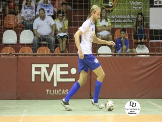 
<a style='margin-left: 5px;' class='btn btn-xs btn-social btn-facebook' href='https://www.facebook.com/sharer/sharer.php?u=https://www.boladovale.com.br/imgs/800-800-90/conteudo/fotos/1788/img2389.jpg' rel='popup' data-width='500' data-height='400'><i class='fa fa-facebook'></i>Compartilhar <span class='hidden-xs'>no Facebook</span>
</a> 
<a class='btn btn-default btn-xs' target='_blank' href='imgs/800-800-90/conteudo/fotos/1788/img2389.jpg'>
<span class='glyphicon glyphicon-cloud-download'></span> Salvar
</a> 
<span></span>