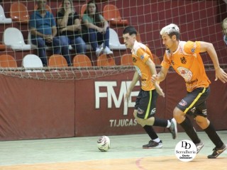 
<a style='margin-left: 5px;' class='btn btn-xs btn-social btn-facebook' href='https://www.facebook.com/sharer/sharer.php?u=https://www.boladovale.com.br/imgs/800-800-90/conteudo/fotos/1788/img2390.jpg' rel='popup' data-width='500' data-height='400'><i class='fa fa-facebook'></i>Compartilhar <span class='hidden-xs'>no Facebook</span>
</a> 
<a class='btn btn-default btn-xs' target='_blank' href='imgs/800-800-90/conteudo/fotos/1788/img2390.jpg'>
<span class='glyphicon glyphicon-cloud-download'></span> Salvar
</a> 
<span></span>