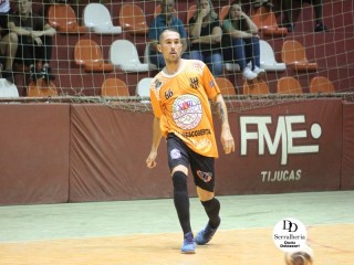
<a style='margin-left: 5px;' class='btn btn-xs btn-social btn-facebook' href='https://www.facebook.com/sharer/sharer.php?u=https://www.boladovale.com.br/imgs/800-800-90/conteudo/fotos/1788/img2408.jpg' rel='popup' data-width='500' data-height='400'><i class='fa fa-facebook'></i>Compartilhar <span class='hidden-xs'>no Facebook</span>
</a> 
<a class='btn btn-default btn-xs' target='_blank' href='imgs/800-800-90/conteudo/fotos/1788/img2408.jpg'>
<span class='glyphicon glyphicon-cloud-download'></span> Salvar
</a> 
<span></span>