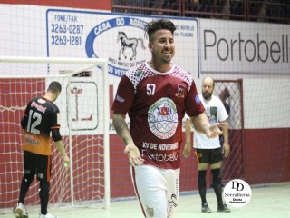 
<a style='margin-left: 5px;' class='btn btn-xs btn-social btn-facebook' href='https://www.facebook.com/sharer/sharer.php?u=https://www.boladovale.com.br/imgs/800-800-90/conteudo/fotos/1790/img2455.jpg' rel='popup' data-width='500' data-height='400'><i class='fa fa-facebook'></i>Compartilhar <span class='hidden-xs'>no Facebook</span>
</a> 
<a class='btn btn-default btn-xs' target='_blank' href='imgs/800-800-90/conteudo/fotos/1790/img2455.jpg'>
<span class='glyphicon glyphicon-cloud-download'></span> Salvar
</a> 
<span></span>