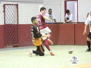 
<a style='margin-left: 5px;' class='btn btn-xs btn-social btn-facebook' href='https://www.facebook.com/sharer/sharer.php?u=https://www.boladovale.com.br/imgs/800-800-90/conteudo/fotos/1790/img2473.jpg' rel='popup' data-width='500' data-height='400'><i class='fa fa-facebook'></i>Compartilhar <span class='hidden-xs'>no Facebook</span>
</a> 
<a class='btn btn-default btn-xs' target='_blank' href='imgs/800-800-90/conteudo/fotos/1790/img2473.jpg'>
<span class='glyphicon glyphicon-cloud-download'></span> Salvar
</a> 
<span></span>