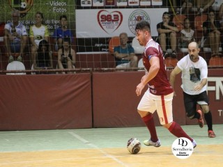 
<a style='margin-left: 5px;' class='btn btn-xs btn-social btn-facebook' href='https://www.facebook.com/sharer/sharer.php?u=https://www.boladovale.com.br/imgs/800-800-90/conteudo/fotos/1790/img2527.jpg' rel='popup' data-width='500' data-height='400'><i class='fa fa-facebook'></i>Compartilhar <span class='hidden-xs'>no Facebook</span>
</a> 
<a class='btn btn-default btn-xs' target='_blank' href='imgs/800-800-90/conteudo/fotos/1790/img2527.jpg'>
<span class='glyphicon glyphicon-cloud-download'></span> Salvar
</a> 
<span></span>