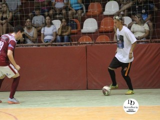 
<a style='margin-left: 5px;' class='btn btn-xs btn-social btn-facebook' href='https://www.facebook.com/sharer/sharer.php?u=https://www.boladovale.com.br/imgs/800-800-90/conteudo/fotos/1790/img2531.jpg' rel='popup' data-width='500' data-height='400'><i class='fa fa-facebook'></i>Compartilhar <span class='hidden-xs'>no Facebook</span>
</a> 
<a class='btn btn-default btn-xs' target='_blank' href='imgs/800-800-90/conteudo/fotos/1790/img2531.jpg'>
<span class='glyphicon glyphicon-cloud-download'></span> Salvar
</a> 
<span></span>
