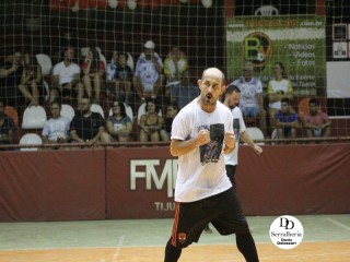
<a style='margin-left: 5px;' class='btn btn-xs btn-social btn-facebook' href='https://www.facebook.com/sharer/sharer.php?u=https://www.boladovale.com.br/imgs/800-800-90/conteudo/fotos/1790/img2591.jpg' rel='popup' data-width='500' data-height='400'><i class='fa fa-facebook'></i>Compartilhar <span class='hidden-xs'>no Facebook</span>
</a> 
<a class='btn btn-default btn-xs' target='_blank' href='imgs/800-800-90/conteudo/fotos/1790/img2591.jpg'>
<span class='glyphicon glyphicon-cloud-download'></span> Salvar
</a> 
<span></span>