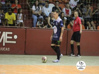 
<a style='margin-left: 5px;' class='btn btn-xs btn-social btn-facebook' href='https://www.facebook.com/sharer/sharer.php?u=https://www.boladovale.com.br/imgs/800-800-90/conteudo/fotos/1791/img2610.jpg' rel='popup' data-width='500' data-height='400'><i class='fa fa-facebook'></i>Compartilhar <span class='hidden-xs'>no Facebook</span>
</a> 
<a class='btn btn-default btn-xs' target='_blank' href='imgs/800-800-90/conteudo/fotos/1791/img2610.jpg'>
<span class='glyphicon glyphicon-cloud-download'></span> Salvar
</a> 
<span></span>