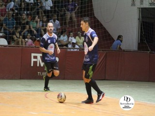 
<a style='margin-left: 5px;' class='btn btn-xs btn-social btn-facebook' href='https://www.facebook.com/sharer/sharer.php?u=https://www.boladovale.com.br/imgs/800-800-90/conteudo/fotos/1791/img2613.jpg' rel='popup' data-width='500' data-height='400'><i class='fa fa-facebook'></i>Compartilhar <span class='hidden-xs'>no Facebook</span>
</a> 
<a class='btn btn-default btn-xs' target='_blank' href='imgs/800-800-90/conteudo/fotos/1791/img2613.jpg'>
<span class='glyphicon glyphicon-cloud-download'></span> Salvar
</a> 
<span></span>
