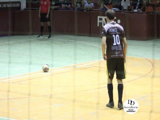 
<a style='margin-left: 5px;' class='btn btn-xs btn-social btn-facebook' href='https://www.facebook.com/sharer/sharer.php?u=https://www.boladovale.com.br/imgs/800-800-90/conteudo/fotos/1791/img2652.jpg' rel='popup' data-width='500' data-height='400'><i class='fa fa-facebook'></i>Compartilhar <span class='hidden-xs'>no Facebook</span>
</a> 
<a class='btn btn-default btn-xs' target='_blank' href='imgs/800-800-90/conteudo/fotos/1791/img2652.jpg'>
<span class='glyphicon glyphicon-cloud-download'></span> Salvar
</a> 
<span></span>