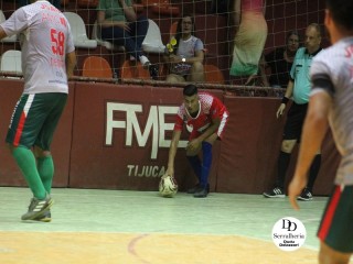 
<a style='margin-left: 5px;' class='btn btn-xs btn-social btn-facebook' href='https://www.facebook.com/sharer/sharer.php?u=https://www.boladovale.com.br/imgs/800-800-90/conteudo/fotos/1792/img2677.jpg' rel='popup' data-width='500' data-height='400'><i class='fa fa-facebook'></i>Compartilhar <span class='hidden-xs'>no Facebook</span>
</a> 
<a class='btn btn-default btn-xs' target='_blank' href='imgs/800-800-90/conteudo/fotos/1792/img2677.jpg'>
<span class='glyphicon glyphicon-cloud-download'></span> Salvar
</a> 
<span></span>