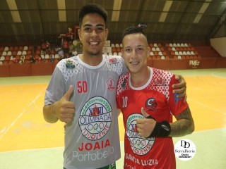 
<a style='margin-left: 5px;' class='btn btn-xs btn-social btn-facebook' href='https://www.facebook.com/sharer/sharer.php?u=https://www.boladovale.com.br/imgs/800-800-90/conteudo/fotos/1792/img3908.jpg' rel='popup' data-width='500' data-height='400'><i class='fa fa-facebook'></i>Compartilhar <span class='hidden-xs'>no Facebook</span>
</a> 
<a class='btn btn-default btn-xs' target='_blank' href='imgs/800-800-90/conteudo/fotos/1792/img3908.jpg'>
<span class='glyphicon glyphicon-cloud-download'></span> Salvar
</a> 
<span></span>