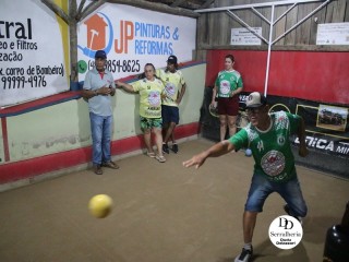 
<a style='margin-left: 5px;' class='btn btn-xs btn-social btn-facebook' href='https://www.facebook.com/sharer/sharer.php?u=https://www.boladovale.com.br/imgs/800-800-90/conteudo/fotos/1793/img3843.jpg' rel='popup' data-width='500' data-height='400'><i class='fa fa-facebook'></i>Compartilhar <span class='hidden-xs'>no Facebook</span>
</a> 
<a class='btn btn-default btn-xs' target='_blank' href='imgs/800-800-90/conteudo/fotos/1793/img3843.jpg'>
<span class='glyphicon glyphicon-cloud-download'></span> Salvar
</a> 
<span></span>