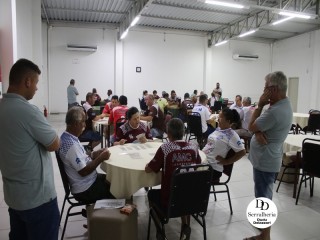 
<a style='margin-left: 5px;' class='btn btn-xs btn-social btn-facebook' href='https://www.facebook.com/sharer/sharer.php?u=https://www.boladovale.com.br/imgs/800-800-90/conteudo/fotos/1794/img3760.jpg' rel='popup' data-width='500' data-height='400'><i class='fa fa-facebook'></i>Compartilhar <span class='hidden-xs'>no Facebook</span>
</a> 
<a class='btn btn-default btn-xs' target='_blank' href='imgs/800-800-90/conteudo/fotos/1794/img3760.jpg'>
<span class='glyphicon glyphicon-cloud-download'></span> Salvar
</a> 
<span></span>