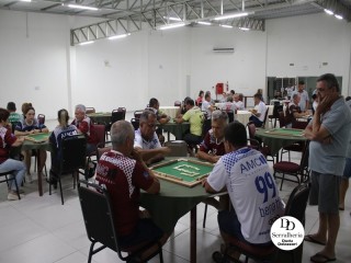 
<a style='margin-left: 5px;' class='btn btn-xs btn-social btn-facebook' href='https://www.facebook.com/sharer/sharer.php?u=https://www.boladovale.com.br/imgs/800-800-90/conteudo/fotos/1794/img3769.jpg' rel='popup' data-width='500' data-height='400'><i class='fa fa-facebook'></i>Compartilhar <span class='hidden-xs'>no Facebook</span>
</a> 
<a class='btn btn-default btn-xs' target='_blank' href='imgs/800-800-90/conteudo/fotos/1794/img3769.jpg'>
<span class='glyphicon glyphicon-cloud-download'></span> Salvar
</a> 
<span></span>