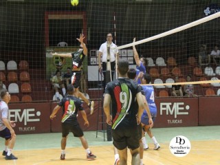 
<a style='margin-left: 5px;' class='btn btn-xs btn-social btn-facebook' href='https://www.facebook.com/sharer/sharer.php?u=https://www.boladovale.com.br/imgs/800-800-90/conteudo/fotos/1795/img3035.jpg' rel='popup' data-width='500' data-height='400'><i class='fa fa-facebook'></i>Compartilhar <span class='hidden-xs'>no Facebook</span>
</a> 
<a class='btn btn-default btn-xs' target='_blank' href='imgs/800-800-90/conteudo/fotos/1795/img3035.jpg'>
<span class='glyphicon glyphicon-cloud-download'></span> Salvar
</a> 
<span></span>