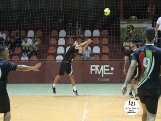 
<a style='margin-left: 5px;' class='btn btn-xs btn-social btn-facebook' href='https://www.facebook.com/sharer/sharer.php?u=https://www.boladovale.com.br/imgs/800-800-90/conteudo/fotos/1795/img3044.jpg' rel='popup' data-width='500' data-height='400'><i class='fa fa-facebook'></i>Compartilhar <span class='hidden-xs'>no Facebook</span>
</a> 
<a class='btn btn-default btn-xs' target='_blank' href='imgs/800-800-90/conteudo/fotos/1795/img3044.jpg'>
<span class='glyphicon glyphicon-cloud-download'></span> Salvar
</a> 
<span></span>