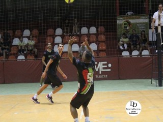 
<a style='margin-left: 5px;' class='btn btn-xs btn-social btn-facebook' href='https://www.facebook.com/sharer/sharer.php?u=https://www.boladovale.com.br/imgs/800-800-90/conteudo/fotos/1795/img3067.jpg' rel='popup' data-width='500' data-height='400'><i class='fa fa-facebook'></i>Compartilhar <span class='hidden-xs'>no Facebook</span>
</a> 
<a class='btn btn-default btn-xs' target='_blank' href='imgs/800-800-90/conteudo/fotos/1795/img3067.jpg'>
<span class='glyphicon glyphicon-cloud-download'></span> Salvar
</a> 
<span></span>