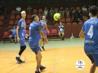 
<a style='margin-left: 5px;' class='btn btn-xs btn-social btn-facebook' href='https://www.facebook.com/sharer/sharer.php?u=https://www.boladovale.com.br/imgs/800-800-90/conteudo/fotos/1795/img3098.jpg' rel='popup' data-width='500' data-height='400'><i class='fa fa-facebook'></i>Compartilhar <span class='hidden-xs'>no Facebook</span>
</a> 
<a class='btn btn-default btn-xs' target='_blank' href='imgs/800-800-90/conteudo/fotos/1795/img3098.jpg'>
<span class='glyphicon glyphicon-cloud-download'></span> Salvar
</a> 
<span></span>