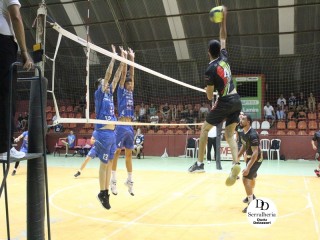 
<a style='margin-left: 5px;' class='btn btn-xs btn-social btn-facebook' href='https://www.facebook.com/sharer/sharer.php?u=https://www.boladovale.com.br/imgs/800-800-90/conteudo/fotos/1795/img3114.jpg' rel='popup' data-width='500' data-height='400'><i class='fa fa-facebook'></i>Compartilhar <span class='hidden-xs'>no Facebook</span>
</a> 
<a class='btn btn-default btn-xs' target='_blank' href='imgs/800-800-90/conteudo/fotos/1795/img3114.jpg'>
<span class='glyphicon glyphicon-cloud-download'></span> Salvar
</a> 
<span></span>