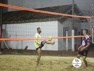 
<a style='margin-left: 5px;' class='btn btn-xs btn-social btn-facebook' href='https://www.facebook.com/sharer/sharer.php?u=https://www.boladovale.com.br/imgs/800-800-90/conteudo/fotos/1796/img2789.jpg' rel='popup' data-width='500' data-height='400'><i class='fa fa-facebook'></i>Compartilhar <span class='hidden-xs'>no Facebook</span>
</a> 
<a class='btn btn-default btn-xs' target='_blank' href='imgs/800-800-90/conteudo/fotos/1796/img2789.jpg'>
<span class='glyphicon glyphicon-cloud-download'></span> Salvar
</a> 
<span></span>