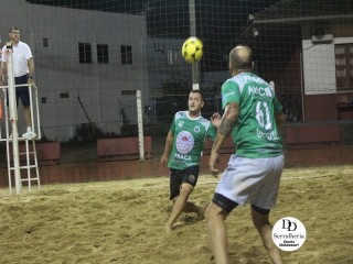
<a style='margin-left: 5px;' class='btn btn-xs btn-social btn-facebook' href='https://www.facebook.com/sharer/sharer.php?u=https://www.boladovale.com.br/imgs/800-800-90/conteudo/fotos/1796/img2926.jpg' rel='popup' data-width='500' data-height='400'><i class='fa fa-facebook'></i>Compartilhar <span class='hidden-xs'>no Facebook</span>
</a> 
<a class='btn btn-default btn-xs' target='_blank' href='imgs/800-800-90/conteudo/fotos/1796/img2926.jpg'>
<span class='glyphicon glyphicon-cloud-download'></span> Salvar
</a> 
<span></span>