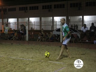 
<a style='margin-left: 5px;' class='btn btn-xs btn-social btn-facebook' href='https://www.facebook.com/sharer/sharer.php?u=https://www.boladovale.com.br/imgs/800-800-90/conteudo/fotos/1796/img2927.jpg' rel='popup' data-width='500' data-height='400'><i class='fa fa-facebook'></i>Compartilhar <span class='hidden-xs'>no Facebook</span>
</a> 
<a class='btn btn-default btn-xs' target='_blank' href='imgs/800-800-90/conteudo/fotos/1796/img2927.jpg'>
<span class='glyphicon glyphicon-cloud-download'></span> Salvar
</a> 
<span></span>