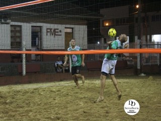 
<a style='margin-left: 5px;' class='btn btn-xs btn-social btn-facebook' href='https://www.facebook.com/sharer/sharer.php?u=https://www.boladovale.com.br/imgs/800-800-90/conteudo/fotos/1796/img2935.jpg' rel='popup' data-width='500' data-height='400'><i class='fa fa-facebook'></i>Compartilhar <span class='hidden-xs'>no Facebook</span>
</a> 
<a class='btn btn-default btn-xs' target='_blank' href='imgs/800-800-90/conteudo/fotos/1796/img2935.jpg'>
<span class='glyphicon glyphicon-cloud-download'></span> Salvar
</a> 
<span></span>