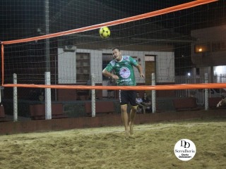 
<a style='margin-left: 5px;' class='btn btn-xs btn-social btn-facebook' href='https://www.facebook.com/sharer/sharer.php?u=https://www.boladovale.com.br/imgs/800-800-90/conteudo/fotos/1796/img2936.jpg' rel='popup' data-width='500' data-height='400'><i class='fa fa-facebook'></i>Compartilhar <span class='hidden-xs'>no Facebook</span>
</a> 
<a class='btn btn-default btn-xs' target='_blank' href='imgs/800-800-90/conteudo/fotos/1796/img2936.jpg'>
<span class='glyphicon glyphicon-cloud-download'></span> Salvar
</a> 
<span></span>