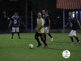 
<a style='margin-left: 5px;' class='btn btn-xs btn-social btn-facebook' href='https://www.facebook.com/sharer/sharer.php?u=https://www.boladovale.com.br/imgs/800-800-90/conteudo/fotos/1797/img3937.jpg' rel='popup' data-width='500' data-height='400'><i class='fa fa-facebook'></i>Compartilhar <span class='hidden-xs'>no Facebook</span>
</a> 
<a class='btn btn-default btn-xs' target='_blank' href='imgs/800-800-90/conteudo/fotos/1797/img3937.jpg'>
<span class='glyphicon glyphicon-cloud-download'></span> Salvar
</a> 
<span></span>