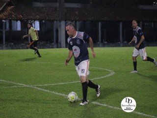 
<a style='margin-left: 5px;' class='btn btn-xs btn-social btn-facebook' href='https://www.facebook.com/sharer/sharer.php?u=https://www.boladovale.com.br/imgs/800-800-90/conteudo/fotos/1797/img3944.jpg' rel='popup' data-width='500' data-height='400'><i class='fa fa-facebook'></i>Compartilhar <span class='hidden-xs'>no Facebook</span>
</a> 
<a class='btn btn-default btn-xs' target='_blank' href='imgs/800-800-90/conteudo/fotos/1797/img3944.jpg'>
<span class='glyphicon glyphicon-cloud-download'></span> Salvar
</a> 
<span></span>