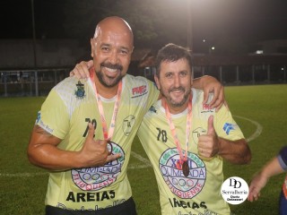 
<a style='margin-left: 5px;' class='btn btn-xs btn-social btn-facebook' href='https://www.facebook.com/sharer/sharer.php?u=https://www.boladovale.com.br/imgs/800-800-90/conteudo/fotos/1797/img4010.jpg' rel='popup' data-width='500' data-height='400'><i class='fa fa-facebook'></i>Compartilhar <span class='hidden-xs'>no Facebook</span>
</a> 
<a class='btn btn-default btn-xs' target='_blank' href='imgs/800-800-90/conteudo/fotos/1797/img4010.jpg'>
<span class='glyphicon glyphicon-cloud-download'></span> Salvar
</a> 
<span></span>