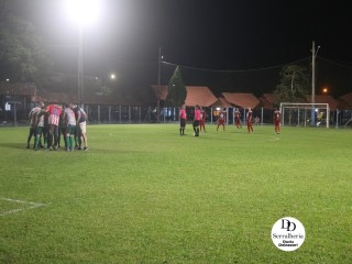 
<a style='margin-left: 5px;' class='btn btn-xs btn-social btn-facebook' href='https://www.facebook.com/sharer/sharer.php?u=https://www.boladovale.com.br/imgs/800-800-90/conteudo/fotos/1798/img4016.jpg' rel='popup' data-width='500' data-height='400'><i class='fa fa-facebook'></i>Compartilhar <span class='hidden-xs'>no Facebook</span>
</a> 
<a class='btn btn-default btn-xs' target='_blank' href='imgs/800-800-90/conteudo/fotos/1798/img4016.jpg'>
<span class='glyphicon glyphicon-cloud-download'></span> Salvar
</a> 
<span></span>