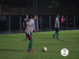 
<a style='margin-left: 5px;' class='btn btn-xs btn-social btn-facebook' href='https://www.facebook.com/sharer/sharer.php?u=https://www.boladovale.com.br/imgs/800-800-90/conteudo/fotos/1798/img4021.jpg' rel='popup' data-width='500' data-height='400'><i class='fa fa-facebook'></i>Compartilhar <span class='hidden-xs'>no Facebook</span>
</a> 
<a class='btn btn-default btn-xs' target='_blank' href='imgs/800-800-90/conteudo/fotos/1798/img4021.jpg'>
<span class='glyphicon glyphicon-cloud-download'></span> Salvar
</a> 
<span></span>