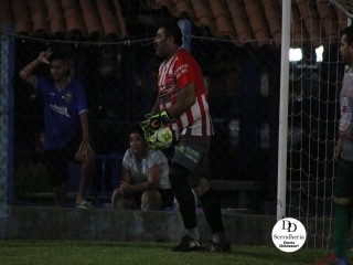 
<a style='margin-left: 5px;' class='btn btn-xs btn-social btn-facebook' href='https://www.facebook.com/sharer/sharer.php?u=https://www.boladovale.com.br/imgs/800-800-90/conteudo/fotos/1798/img4076.jpg' rel='popup' data-width='500' data-height='400'><i class='fa fa-facebook'></i>Compartilhar <span class='hidden-xs'>no Facebook</span>
</a> 
<a class='btn btn-default btn-xs' target='_blank' href='imgs/800-800-90/conteudo/fotos/1798/img4076.jpg'>
<span class='glyphicon glyphicon-cloud-download'></span> Salvar
</a> 
<span></span>
