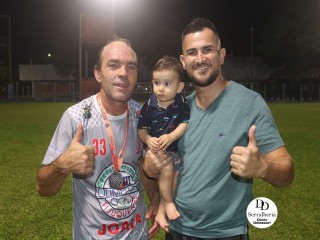 
<a style='margin-left: 5px;' class='btn btn-xs btn-social btn-facebook' href='https://www.facebook.com/sharer/sharer.php?u=https://www.boladovale.com.br/imgs/800-800-90/conteudo/fotos/1798/img4152.jpg' rel='popup' data-width='500' data-height='400'><i class='fa fa-facebook'></i>Compartilhar <span class='hidden-xs'>no Facebook</span>
</a> 
<a class='btn btn-default btn-xs' target='_blank' href='imgs/800-800-90/conteudo/fotos/1798/img4152.jpg'>
<span class='glyphicon glyphicon-cloud-download'></span> Salvar
</a> 
<span></span>