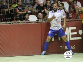 
<a style='margin-left: 5px;' class='btn btn-xs btn-social btn-facebook' href='https://www.facebook.com/sharer/sharer.php?u=https://www.boladovale.com.br/imgs/800-800-90/conteudo/fotos/1800/img4353.jpg' rel='popup' data-width='500' data-height='400'><i class='fa fa-facebook'></i>Compartilhar <span class='hidden-xs'>no Facebook</span>
</a> 
<a class='btn btn-default btn-xs' target='_blank' href='imgs/800-800-90/conteudo/fotos/1800/img4353.jpg'>
<span class='glyphicon glyphicon-cloud-download'></span> Salvar
</a> 
<span></span>