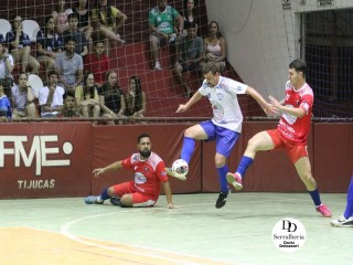 
<a style='margin-left: 5px;' class='btn btn-xs btn-social btn-facebook' href='https://www.facebook.com/sharer/sharer.php?u=https://www.boladovale.com.br/imgs/800-800-90/conteudo/fotos/1800/img4437.jpg' rel='popup' data-width='500' data-height='400'><i class='fa fa-facebook'></i>Compartilhar <span class='hidden-xs'>no Facebook</span>
</a> 
<a class='btn btn-default btn-xs' target='_blank' href='imgs/800-800-90/conteudo/fotos/1800/img4437.jpg'>
<span class='glyphicon glyphicon-cloud-download'></span> Salvar
</a> 
<span></span>
