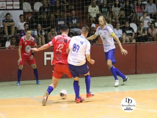 
<a style='margin-left: 5px;' class='btn btn-xs btn-social btn-facebook' href='https://www.facebook.com/sharer/sharer.php?u=https://www.boladovale.com.br/imgs/800-800-90/conteudo/fotos/1800/img4477.jpg' rel='popup' data-width='500' data-height='400'><i class='fa fa-facebook'></i>Compartilhar <span class='hidden-xs'>no Facebook</span>
</a> 
<a class='btn btn-default btn-xs' target='_blank' href='imgs/800-800-90/conteudo/fotos/1800/img4477.jpg'>
<span class='glyphicon glyphicon-cloud-download'></span> Salvar
</a> 
<span></span>