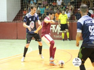 
<a style='margin-left: 5px;' class='btn btn-xs btn-social btn-facebook' href='https://www.facebook.com/sharer/sharer.php?u=https://www.boladovale.com.br/imgs/800-800-90/conteudo/fotos/1801/img4552-24.jpg' rel='popup' data-width='500' data-height='400'><i class='fa fa-facebook'></i>Compartilhar <span class='hidden-xs'>no Facebook</span>
</a> 
<a class='btn btn-default btn-xs' target='_blank' href='imgs/800-800-90/conteudo/fotos/1801/img4552-24.jpg'>
<span class='glyphicon glyphicon-cloud-download'></span> Salvar
</a> 
<span></span>