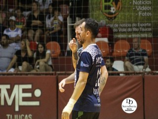 
<a style='margin-left: 5px;' class='btn btn-xs btn-social btn-facebook' href='https://www.facebook.com/sharer/sharer.php?u=https://www.boladovale.com.br/imgs/800-800-90/conteudo/fotos/1801/img4552-34.jpg' rel='popup' data-width='500' data-height='400'><i class='fa fa-facebook'></i>Compartilhar <span class='hidden-xs'>no Facebook</span>
</a> 
<a class='btn btn-default btn-xs' target='_blank' href='imgs/800-800-90/conteudo/fotos/1801/img4552-34.jpg'>
<span class='glyphicon glyphicon-cloud-download'></span> Salvar
</a> 
<span></span>