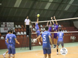
<a style='margin-left: 5px;' class='btn btn-xs btn-social btn-facebook' href='https://www.facebook.com/sharer/sharer.php?u=https://www.boladovale.com.br/imgs/800-800-90/conteudo/fotos/1803/img5012.jpg' rel='popup' data-width='500' data-height='400'><i class='fa fa-facebook'></i>Compartilhar <span class='hidden-xs'>no Facebook</span>
</a> 
<a class='btn btn-default btn-xs' target='_blank' href='imgs/800-800-90/conteudo/fotos/1803/img5012.jpg'>
<span class='glyphicon glyphicon-cloud-download'></span> Salvar
</a> 
<span></span>