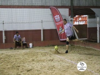 
<a style='margin-left: 5px;' class='btn btn-xs btn-social btn-facebook' href='https://www.facebook.com/sharer/sharer.php?u=https://www.boladovale.com.br/imgs/800-800-90/conteudo/fotos/1805/img4726.jpg' rel='popup' data-width='500' data-height='400'><i class='fa fa-facebook'></i>Compartilhar <span class='hidden-xs'>no Facebook</span>
</a> 
<a class='btn btn-default btn-xs' target='_blank' href='imgs/800-800-90/conteudo/fotos/1805/img4726.jpg'>
<span class='glyphicon glyphicon-cloud-download'></span> Salvar
</a> 
<span></span>
