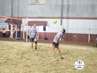 
<a style='margin-left: 5px;' class='btn btn-xs btn-social btn-facebook' href='https://www.facebook.com/sharer/sharer.php?u=https://www.boladovale.com.br/imgs/800-800-90/conteudo/fotos/1805/img4742.jpg' rel='popup' data-width='500' data-height='400'><i class='fa fa-facebook'></i>Compartilhar <span class='hidden-xs'>no Facebook</span>
</a> 
<a class='btn btn-default btn-xs' target='_blank' href='imgs/800-800-90/conteudo/fotos/1805/img4742.jpg'>
<span class='glyphicon glyphicon-cloud-download'></span> Salvar
</a> 
<span></span>