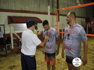 
<a style='margin-left: 5px;' class='btn btn-xs btn-social btn-facebook' href='https://www.facebook.com/sharer/sharer.php?u=https://www.boladovale.com.br/imgs/800-800-90/conteudo/fotos/1805/img4757.jpg' rel='popup' data-width='500' data-height='400'><i class='fa fa-facebook'></i>Compartilhar <span class='hidden-xs'>no Facebook</span>
</a> 
<a class='btn btn-default btn-xs' target='_blank' href='imgs/800-800-90/conteudo/fotos/1805/img4757.jpg'>
<span class='glyphicon glyphicon-cloud-download'></span> Salvar
</a> 
<span></span>