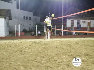 
<a style='margin-left: 5px;' class='btn btn-xs btn-social btn-facebook' href='https://www.facebook.com/sharer/sharer.php?u=https://www.boladovale.com.br/imgs/800-800-90/conteudo/fotos/1805/img4892.jpg' rel='popup' data-width='500' data-height='400'><i class='fa fa-facebook'></i>Compartilhar <span class='hidden-xs'>no Facebook</span>
</a> 
<a class='btn btn-default btn-xs' target='_blank' href='imgs/800-800-90/conteudo/fotos/1805/img4892.jpg'>
<span class='glyphicon glyphicon-cloud-download'></span> Salvar
</a> 
<span></span>