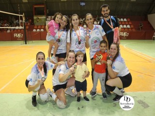 
<a style='margin-left: 5px;' class='btn btn-xs btn-social btn-facebook' href='https://www.facebook.com/sharer/sharer.php?u=https://www.boladovale.com.br/imgs/800-800-90/conteudo/fotos/1806/img5285.jpg' rel='popup' data-width='500' data-height='400'><i class='fa fa-facebook'></i>Compartilhar <span class='hidden-xs'>no Facebook</span>
</a> 
<a class='btn btn-default btn-xs' target='_blank' href='imgs/800-800-90/conteudo/fotos/1806/img5285.jpg'>
<span class='glyphicon glyphicon-cloud-download'></span> Salvar
</a> 
<span></span>