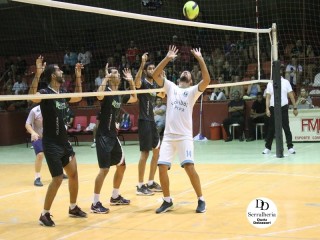 
<a style='margin-left: 5px;' class='btn btn-xs btn-social btn-facebook' href='https://www.facebook.com/sharer/sharer.php?u=https://www.boladovale.com.br/imgs/800-800-90/conteudo/fotos/1807/img5344.jpg' rel='popup' data-width='500' data-height='400'><i class='fa fa-facebook'></i>Compartilhar <span class='hidden-xs'>no Facebook</span>
</a> 
<a class='btn btn-default btn-xs' target='_blank' href='imgs/800-800-90/conteudo/fotos/1807/img5344.jpg'>
<span class='glyphicon glyphicon-cloud-download'></span> Salvar
</a> 
<span></span>