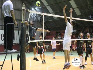 
<a style='margin-left: 5px;' class='btn btn-xs btn-social btn-facebook' href='https://www.facebook.com/sharer/sharer.php?u=https://www.boladovale.com.br/imgs/800-800-90/conteudo/fotos/1807/img5366.jpg' rel='popup' data-width='500' data-height='400'><i class='fa fa-facebook'></i>Compartilhar <span class='hidden-xs'>no Facebook</span>
</a> 
<a class='btn btn-default btn-xs' target='_blank' href='imgs/800-800-90/conteudo/fotos/1807/img5366.jpg'>
<span class='glyphicon glyphicon-cloud-download'></span> Salvar
</a> 
<span></span>