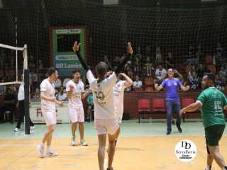 
<a style='margin-left: 5px;' class='btn btn-xs btn-social btn-facebook' href='https://www.facebook.com/sharer/sharer.php?u=https://www.boladovale.com.br/imgs/800-800-90/conteudo/fotos/1807/img5384.jpg' rel='popup' data-width='500' data-height='400'><i class='fa fa-facebook'></i>Compartilhar <span class='hidden-xs'>no Facebook</span>
</a> 
<a class='btn btn-default btn-xs' target='_blank' href='imgs/800-800-90/conteudo/fotos/1807/img5384.jpg'>
<span class='glyphicon glyphicon-cloud-download'></span> Salvar
</a> 
<span></span>