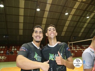 
<a style='margin-left: 5px;' class='btn btn-xs btn-social btn-facebook' href='https://www.facebook.com/sharer/sharer.php?u=https://www.boladovale.com.br/imgs/800-800-90/conteudo/fotos/1807/img5462.jpg' rel='popup' data-width='500' data-height='400'><i class='fa fa-facebook'></i>Compartilhar <span class='hidden-xs'>no Facebook</span>
</a> 
<a class='btn btn-default btn-xs' target='_blank' href='imgs/800-800-90/conteudo/fotos/1807/img5462.jpg'>
<span class='glyphicon glyphicon-cloud-download'></span> Salvar
</a> 
<span></span>